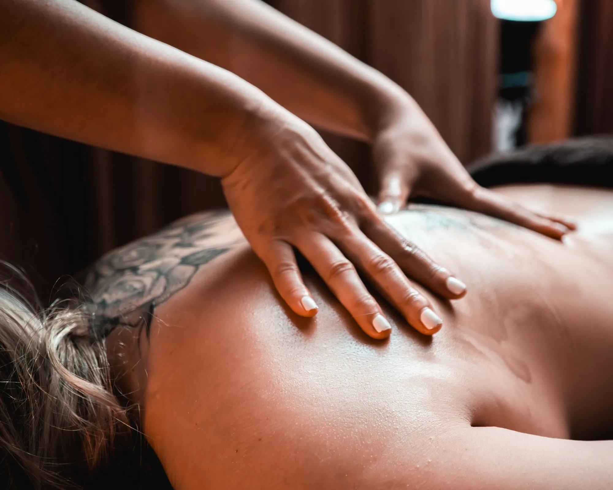 Masaż Pleców Ramion i Głowy